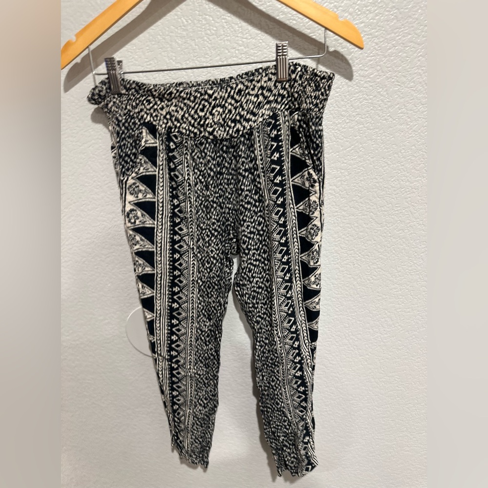 Billabong Black and White Patterned Pants
